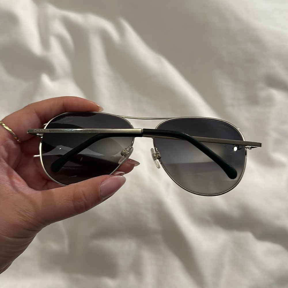 CHANEL AVIATOR SUNGLASSES - Picture 9 of 9